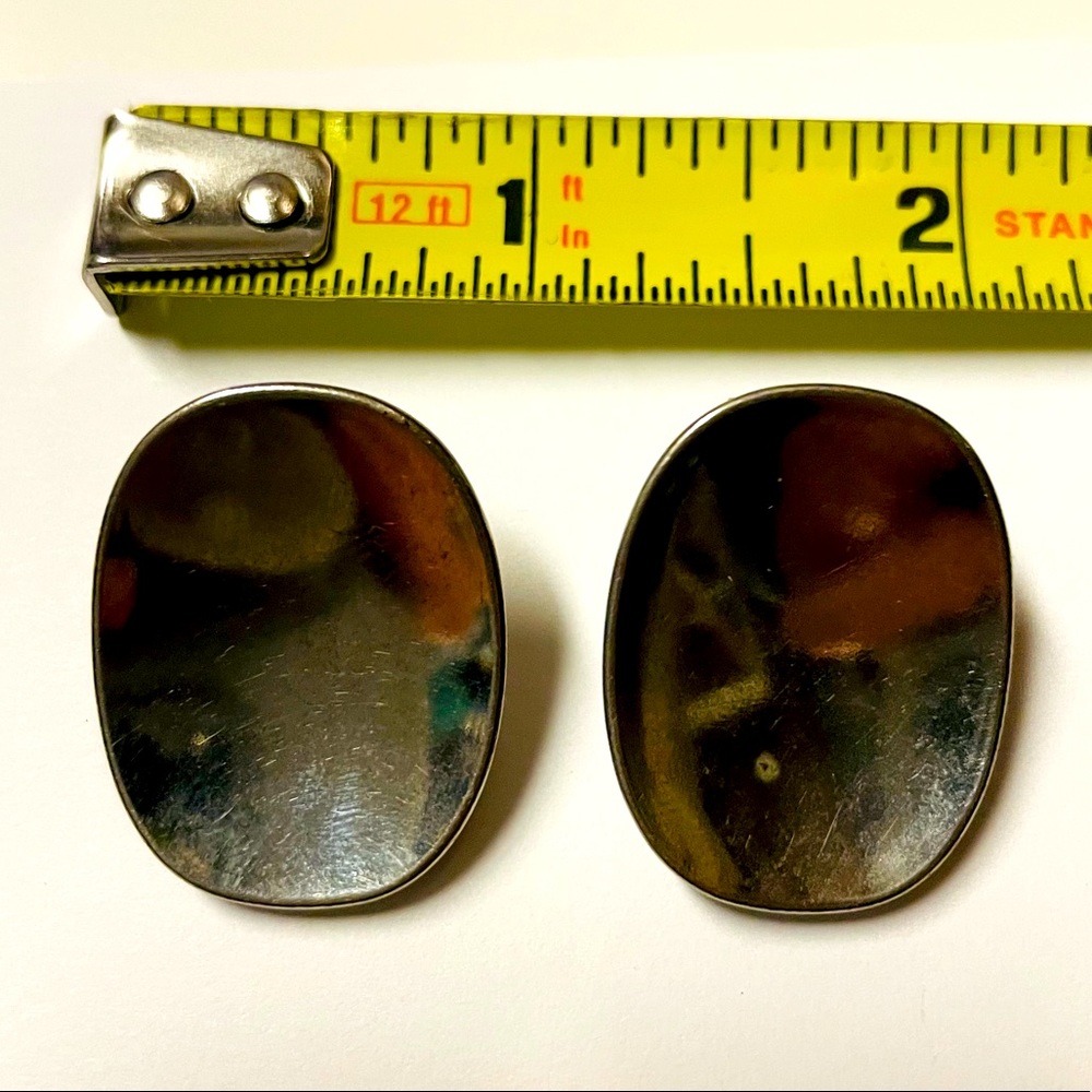 Vintage silver oval clip-on earrings - Picture 1 of 3